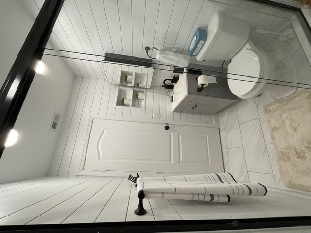 Modern bathroom remodel — category illustration